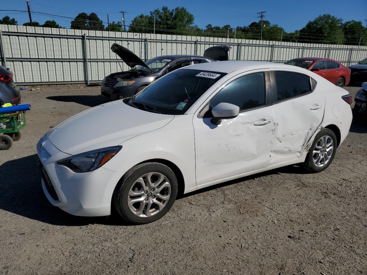 TOYOTA YARIS 2017 3mydlbyv6hy149813