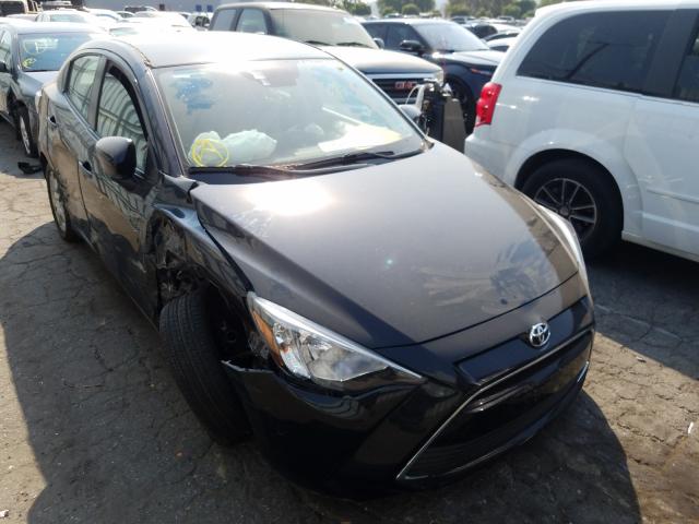 TOYOTA YARIS 2017 3mydlbyv6hy152713