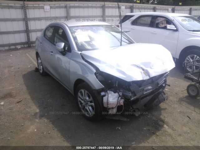 TOYOTA YARIS IA 2017 3mydlbyv6hy155725