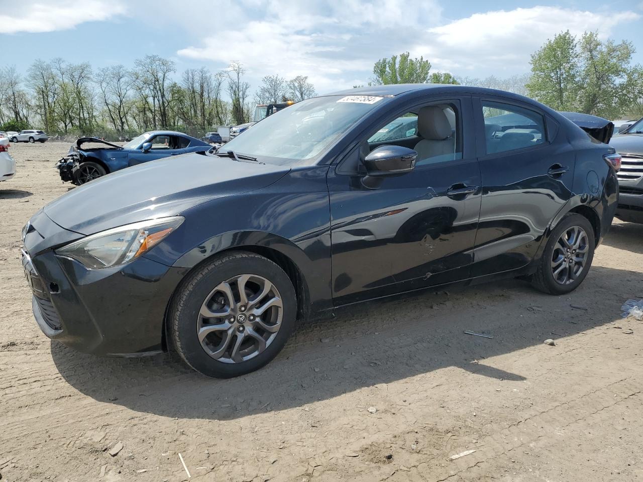 TOYOTA YARIS 2017 3mydlbyv9hy176570