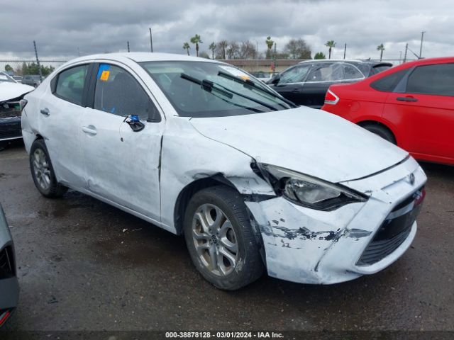 SCION IA 2016 3mydlbzv0gy130042