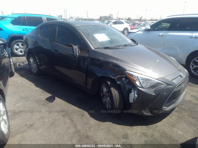 SCION IA 2016 3mydlbzv0gy140926