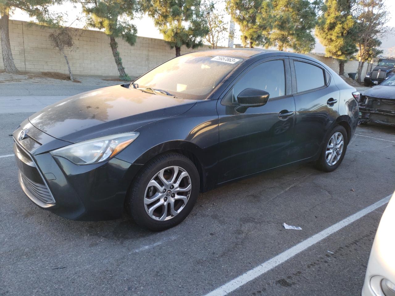 SCION IA 2016 3mydlbzv0gy142725