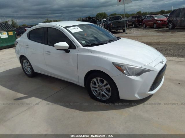 SCION IA 2016 3mydlbzv1gy126999