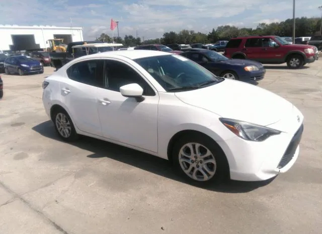 SCION IA 2016 3mydlbzv1gy141115