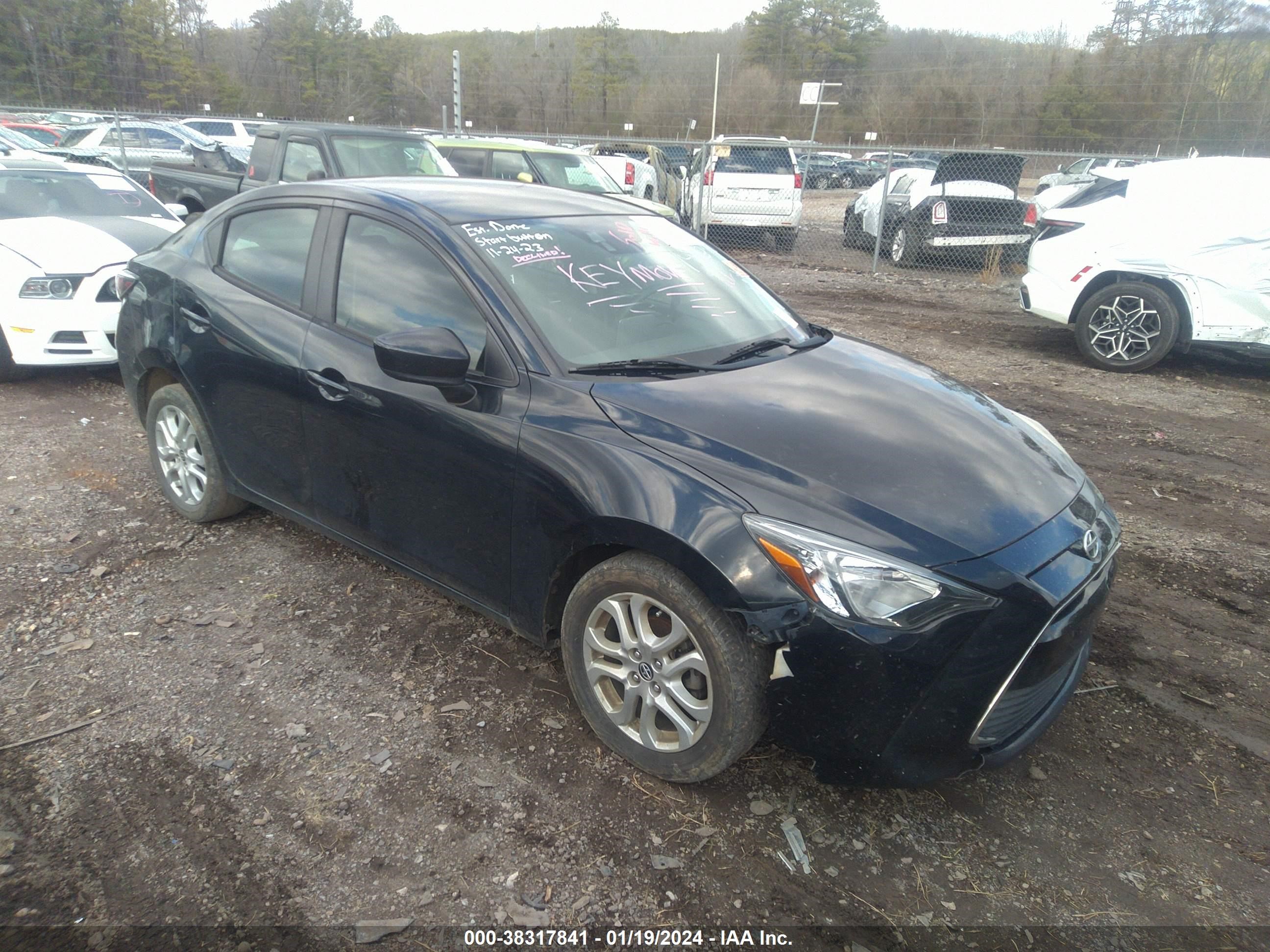 SCION IA 2016 3mydlbzv2gy104042