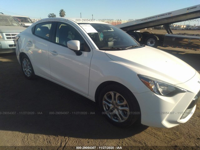 SCION IA 2016 3mydlbzv2gy104414