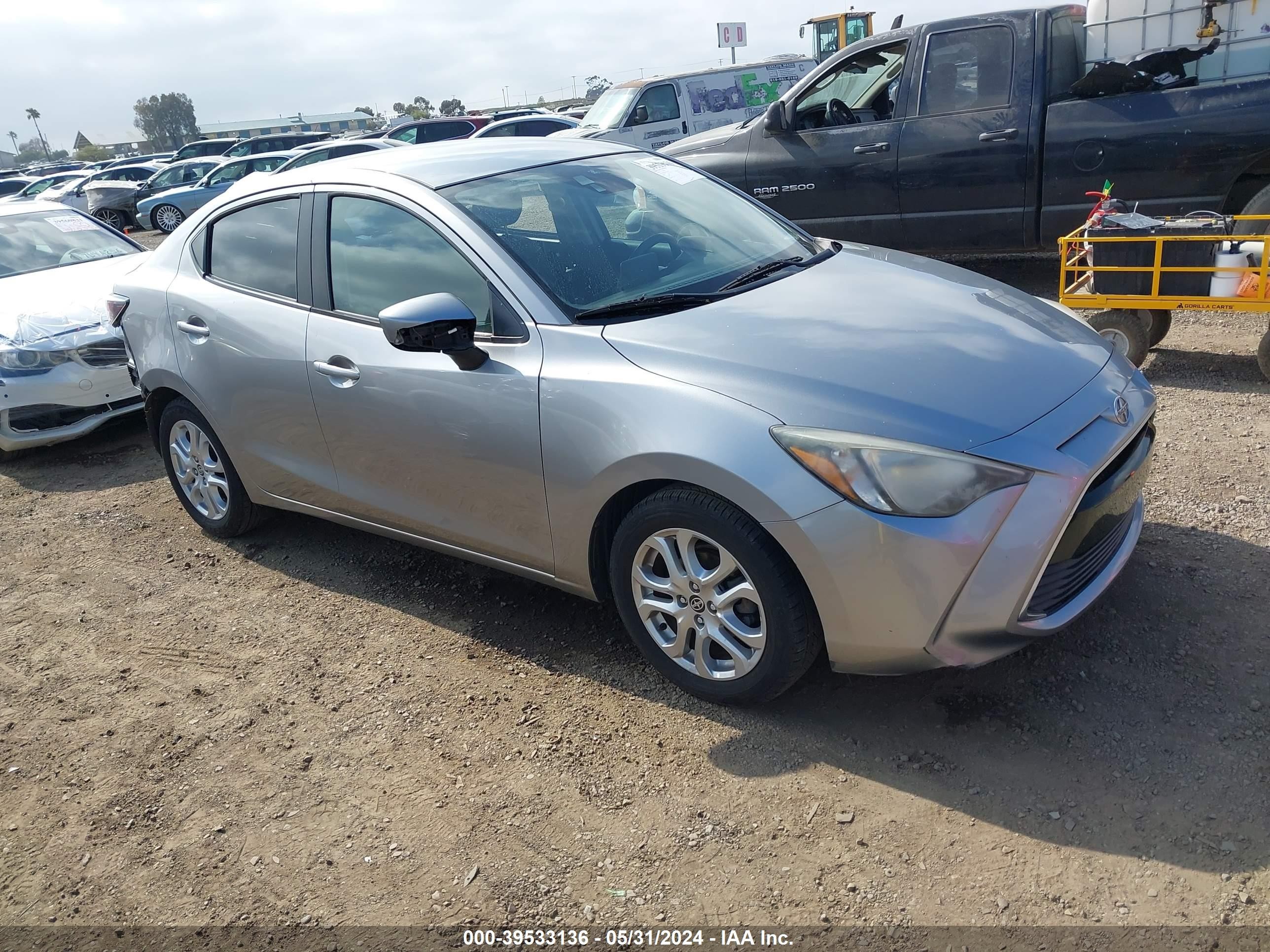 SCION IA 2016 3mydlbzv3gy122047