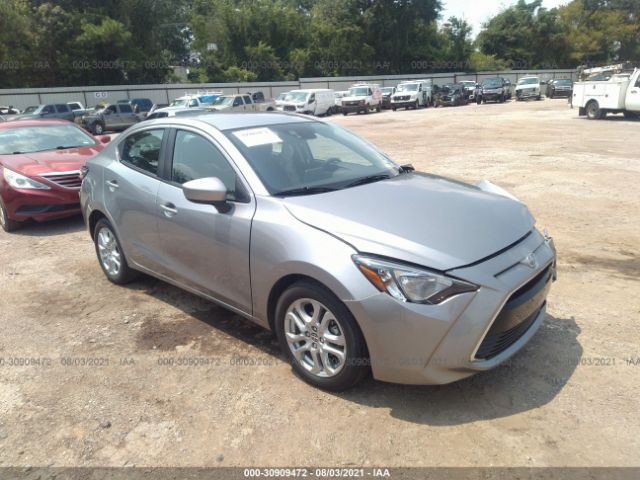 SCION IA 2016 3mydlbzv4gy105855