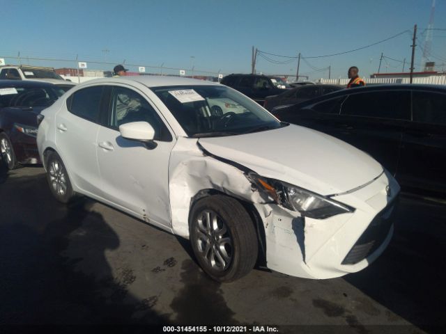 SCION IA 2016 3mydlbzv5gy113401