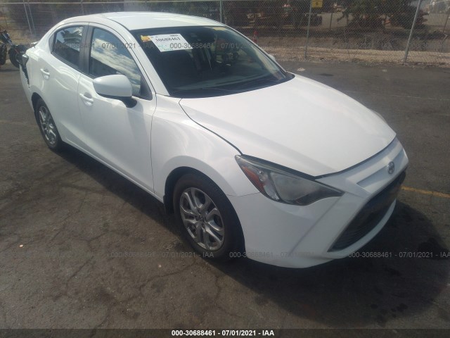 SCION IA 2016 3mydlbzv6gy102603