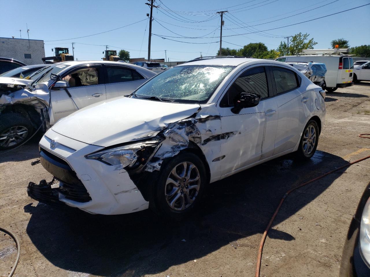 SCION IA 2016 3mydlbzv8gy103476