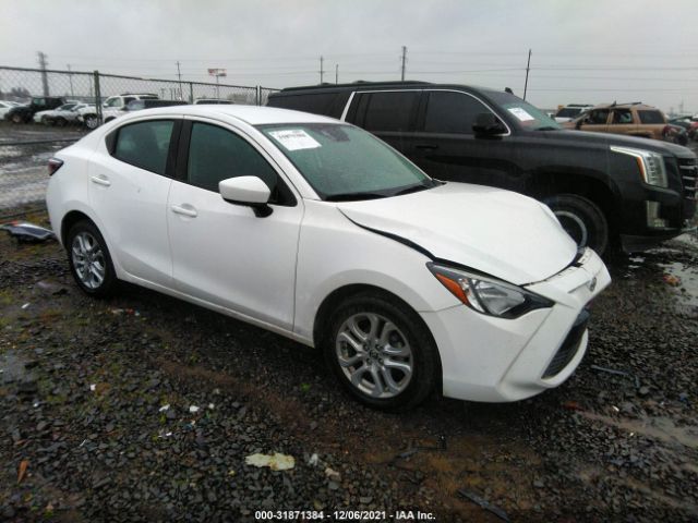 SCION IA 2016 3mydlbzv8gy103882