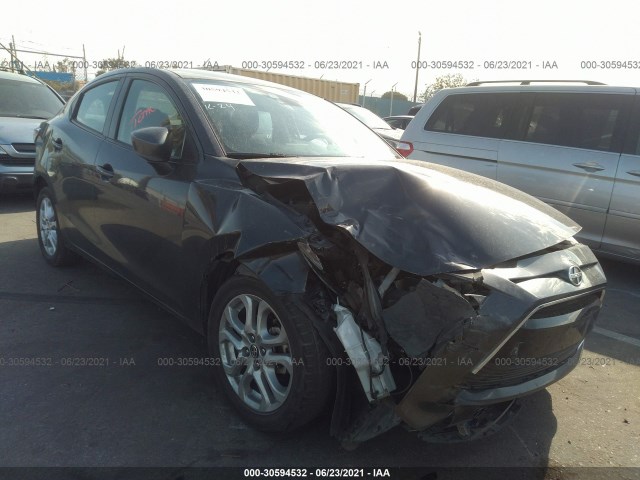 SCION IA 2016 3mydlbzv8gy106118