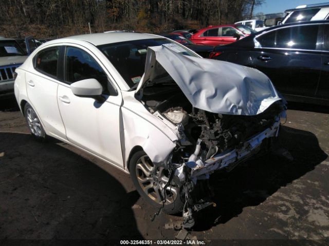 SCION IA 2016 3mydlbzv8gy118575