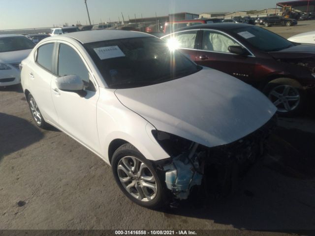 SCION IA 2016 3mydlbzv8gy140611