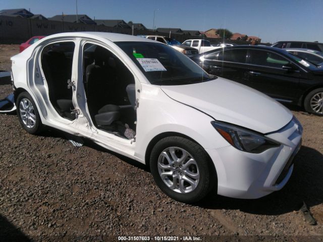 SCION IA 2016 3mydlbzv8gy143427