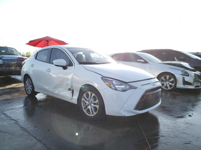 SCION IA 2016 3mydlbzv9gy116396