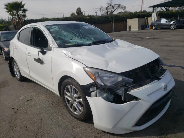 SCION IA 2016 3mydlbzv9gy136986