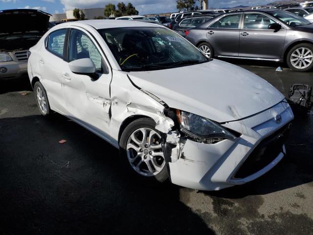 TOYOTA SCION 2016 3mydlbzv9gy143808