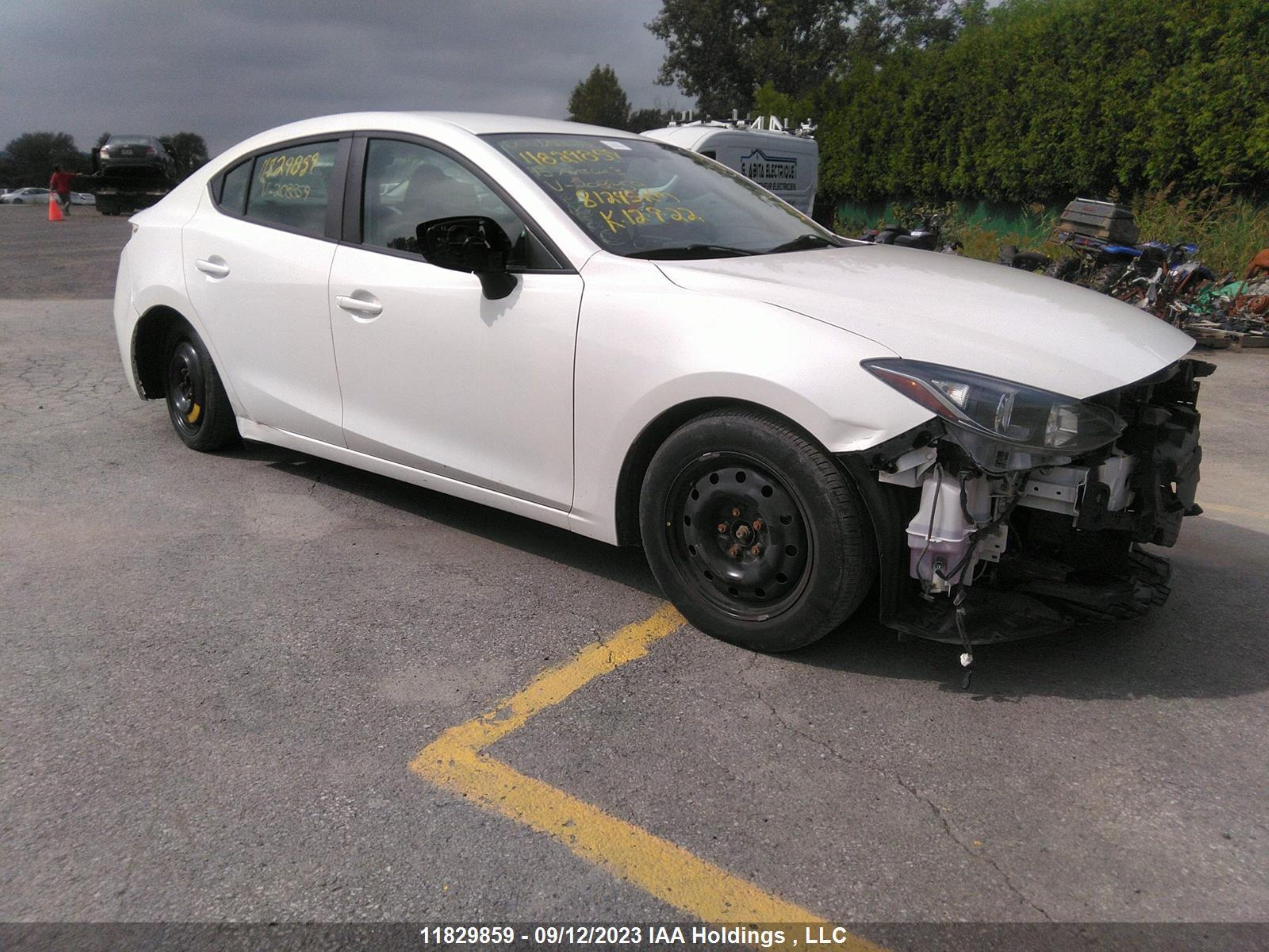 MAZDA 3 2015 3mzbm1u70fm208859