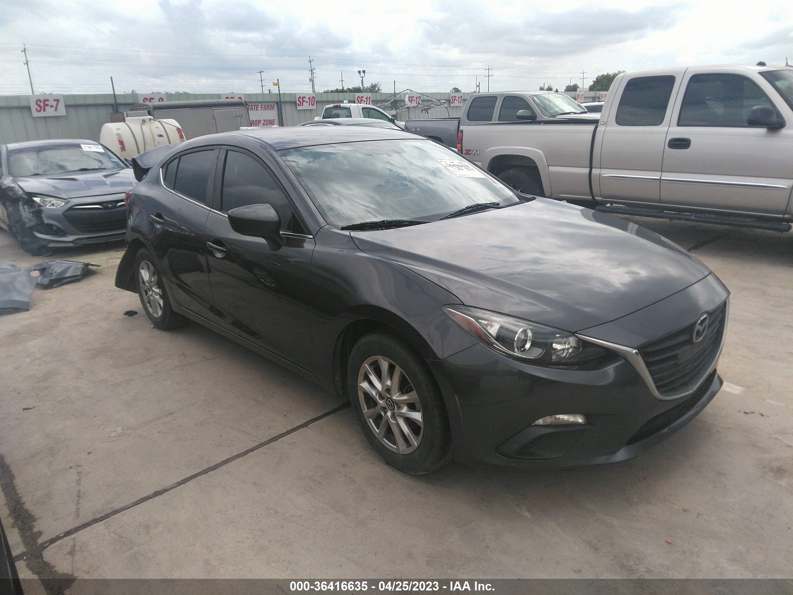 MAZDA 3 2016 3mzbm1u71gm318093