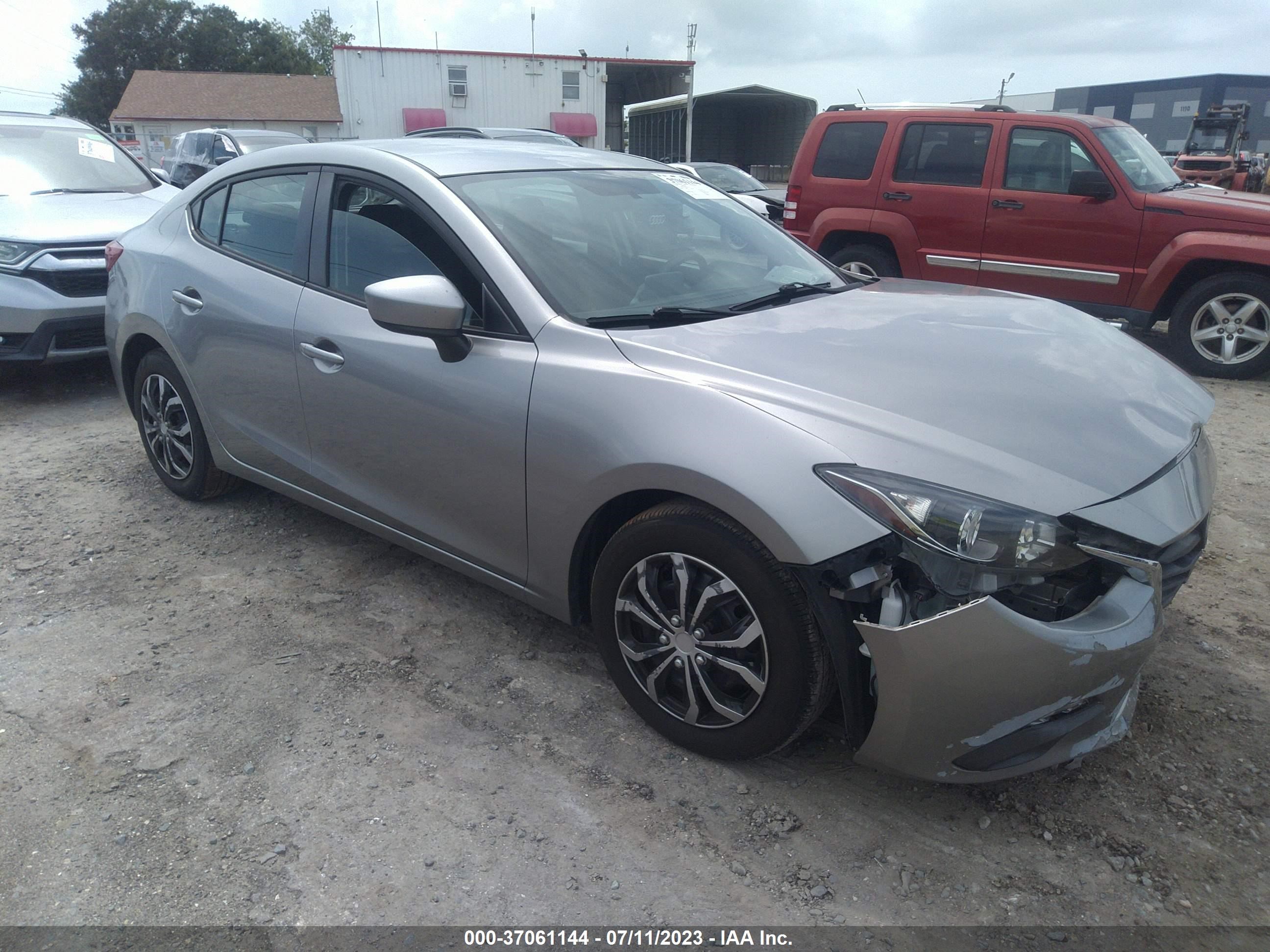 MAZDA 3 2015 3mzbm1u78fm177554