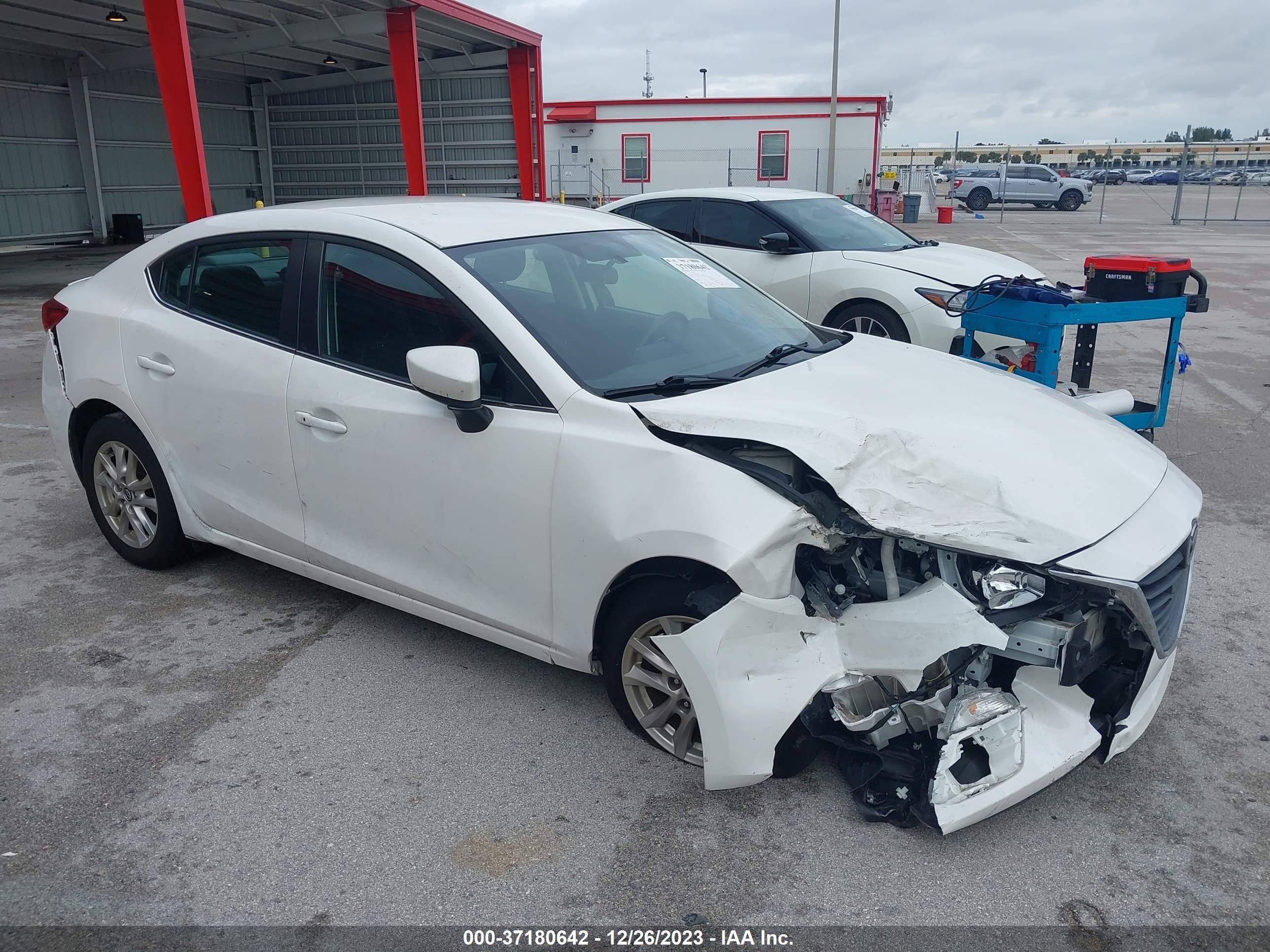 MAZDA 3 2014 3mzbm1v70em105356