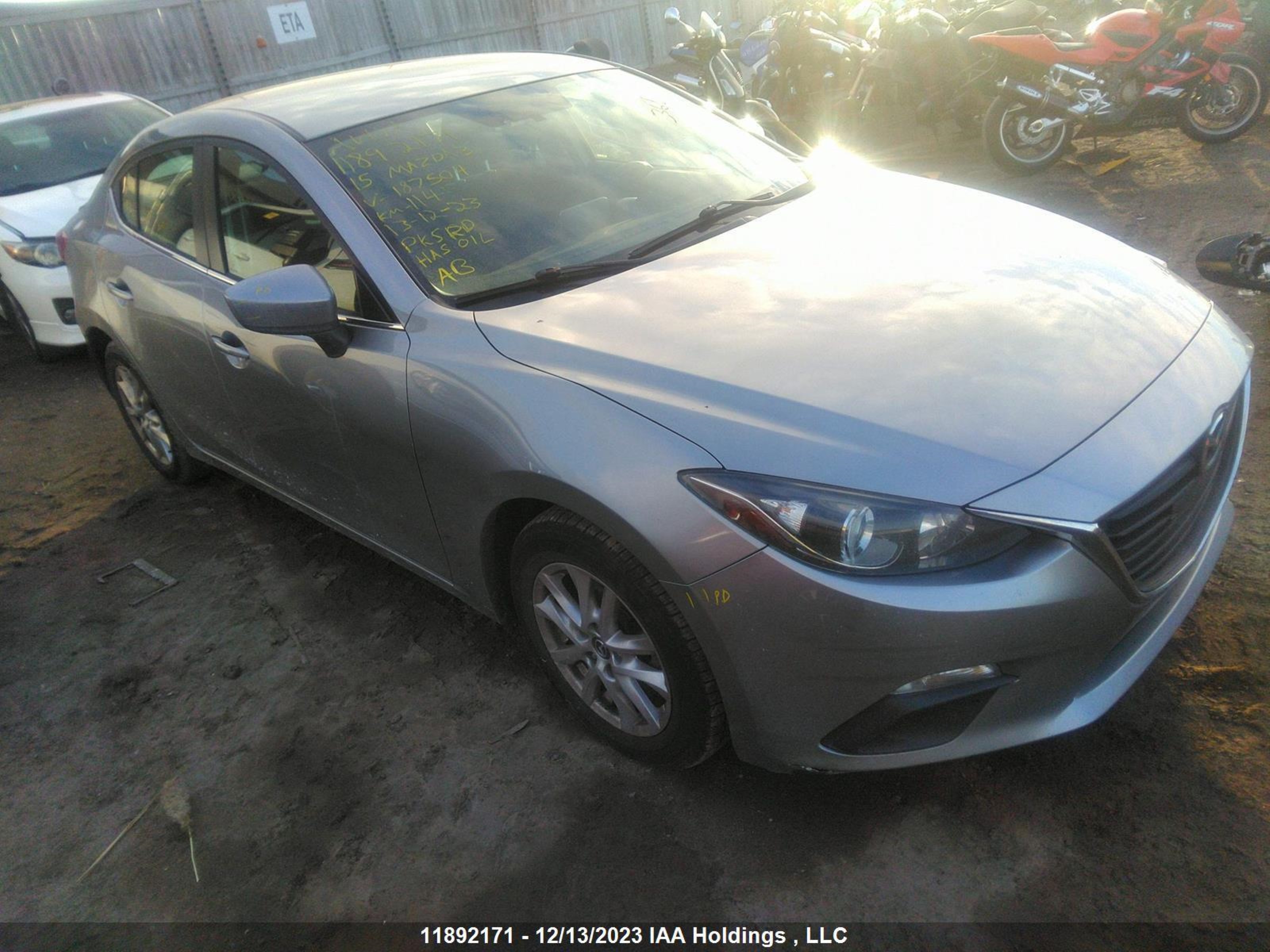 MAZDA 3 2015 3mzbm1v71fm187504