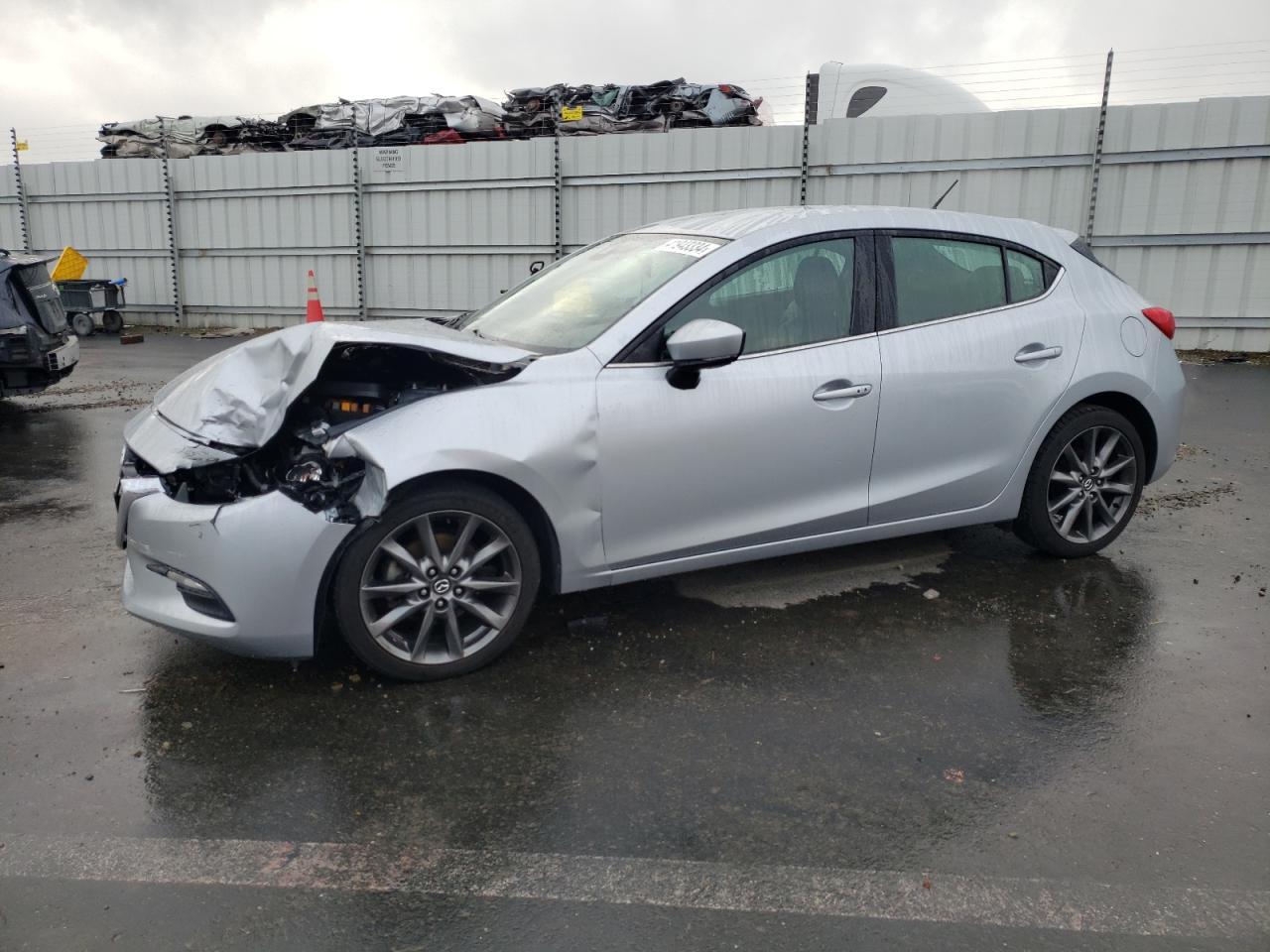 MAZDA 3 2018 3mzbn1l32jm275953