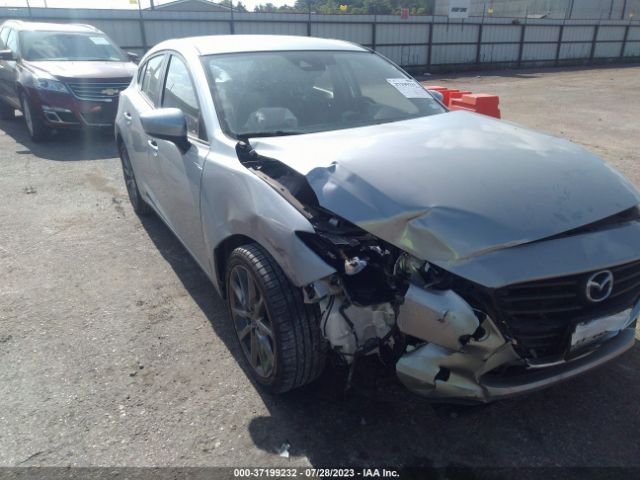 MAZDA MAZDA3 5-DOOR 2018 3mzbn1l33jm181435