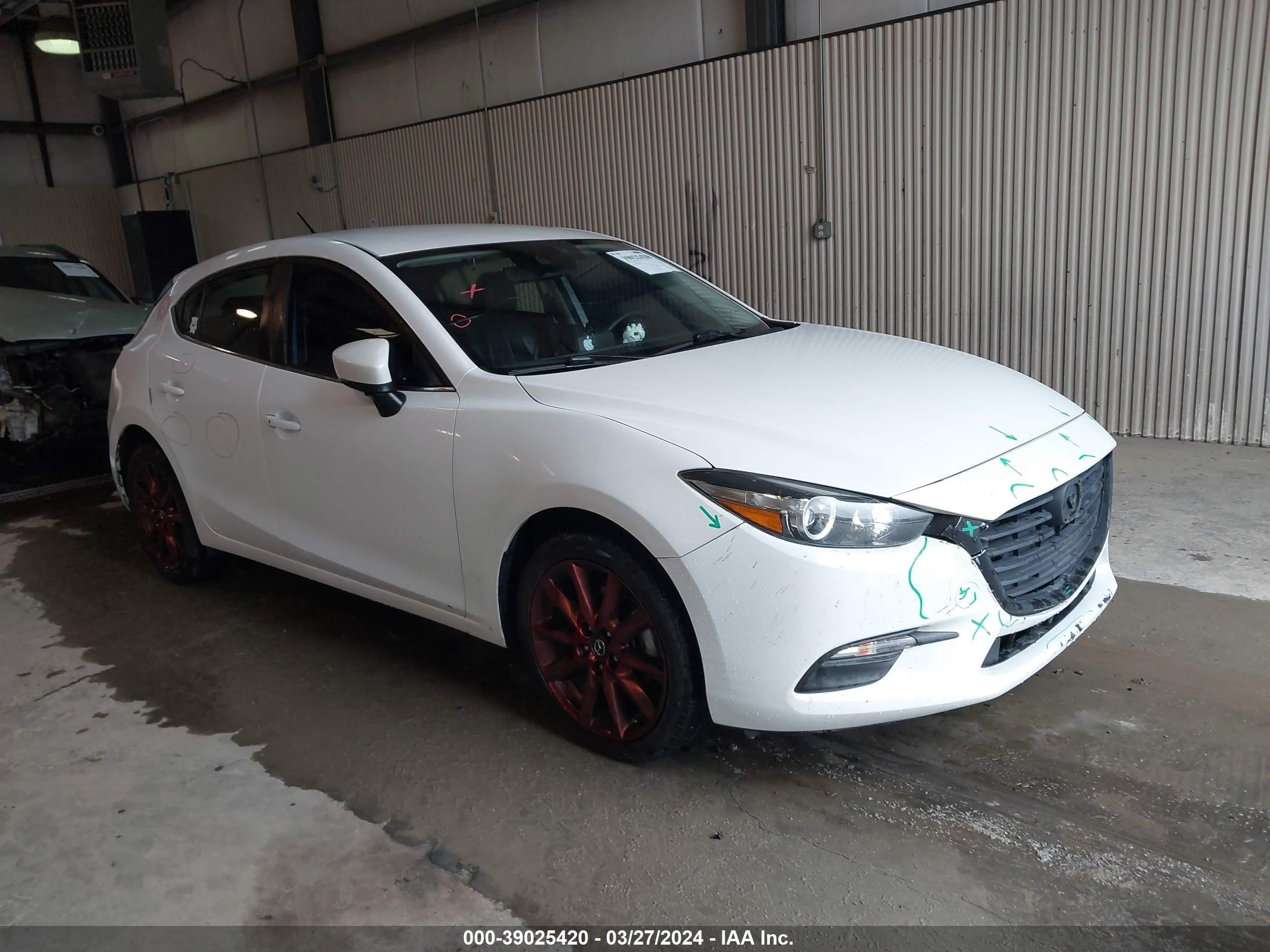 MAZDA 3 2018 3mzbn1l33jm208987