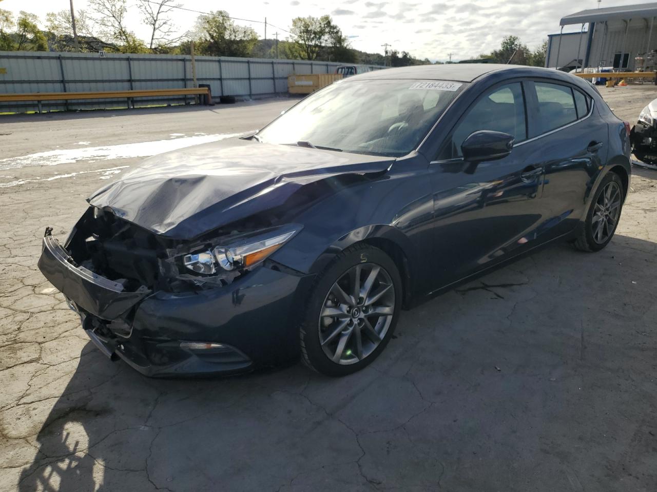 MAZDA 3 2018 3mzbn1l33jm214336