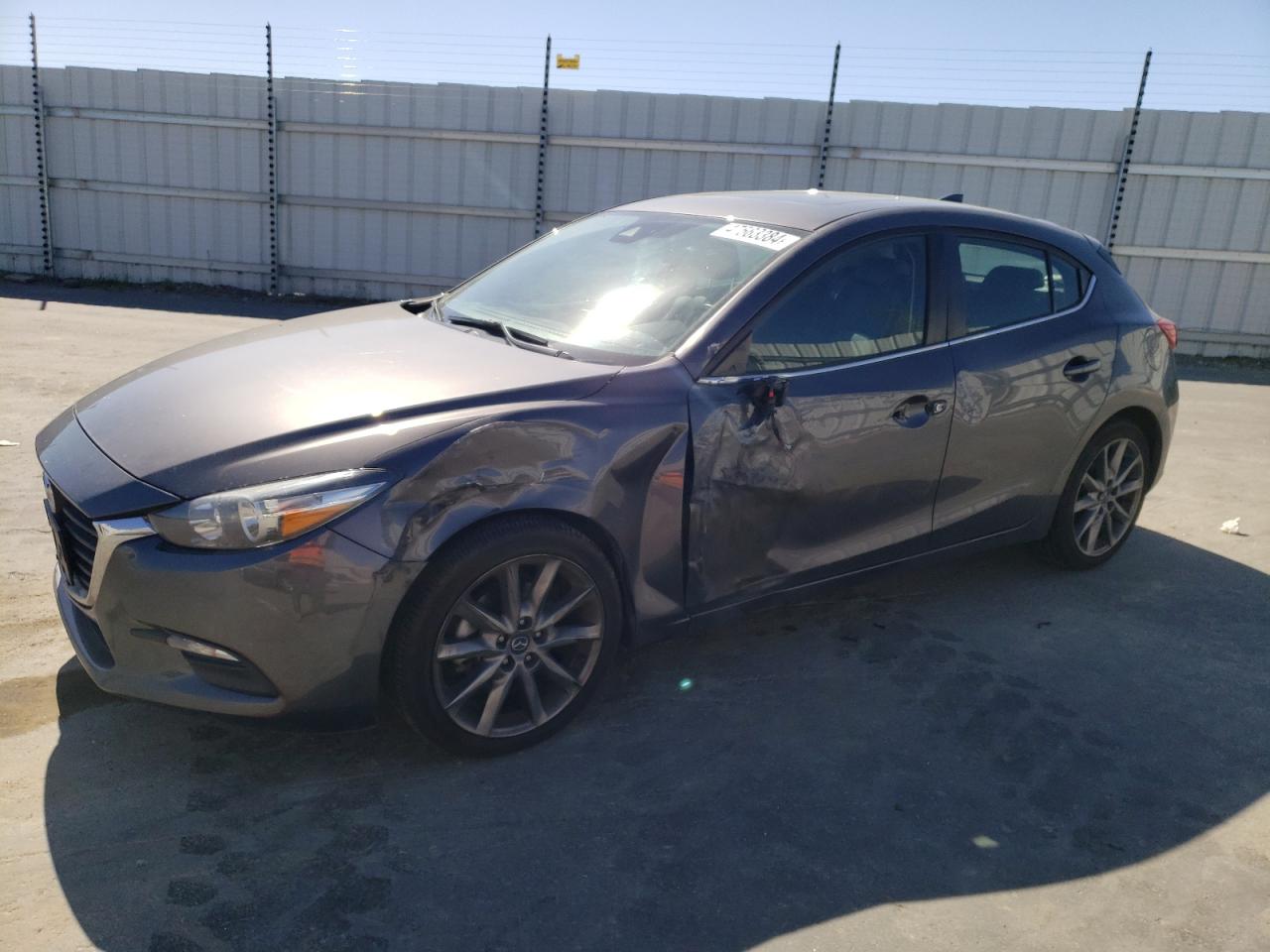 MAZDA 3 2018 3mzbn1l35jm256474