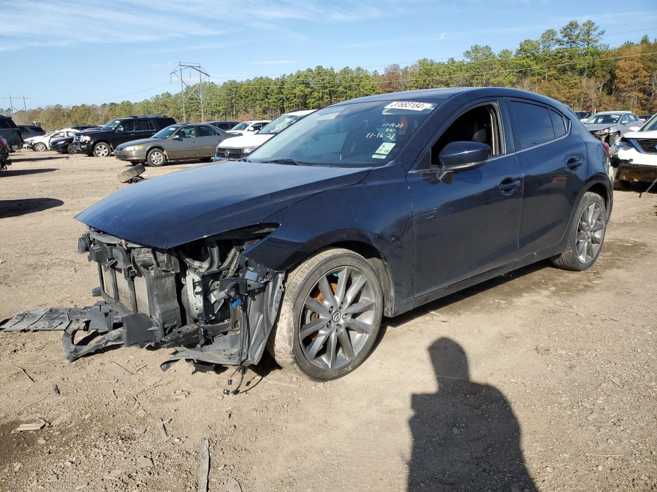 MAZDA 3 2018 3mzbn1l38jm252449