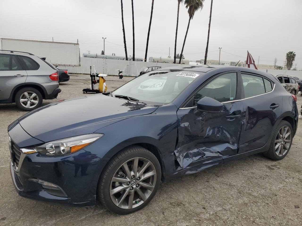 MAZDA 3 2018 3mzbn1l38jm272104