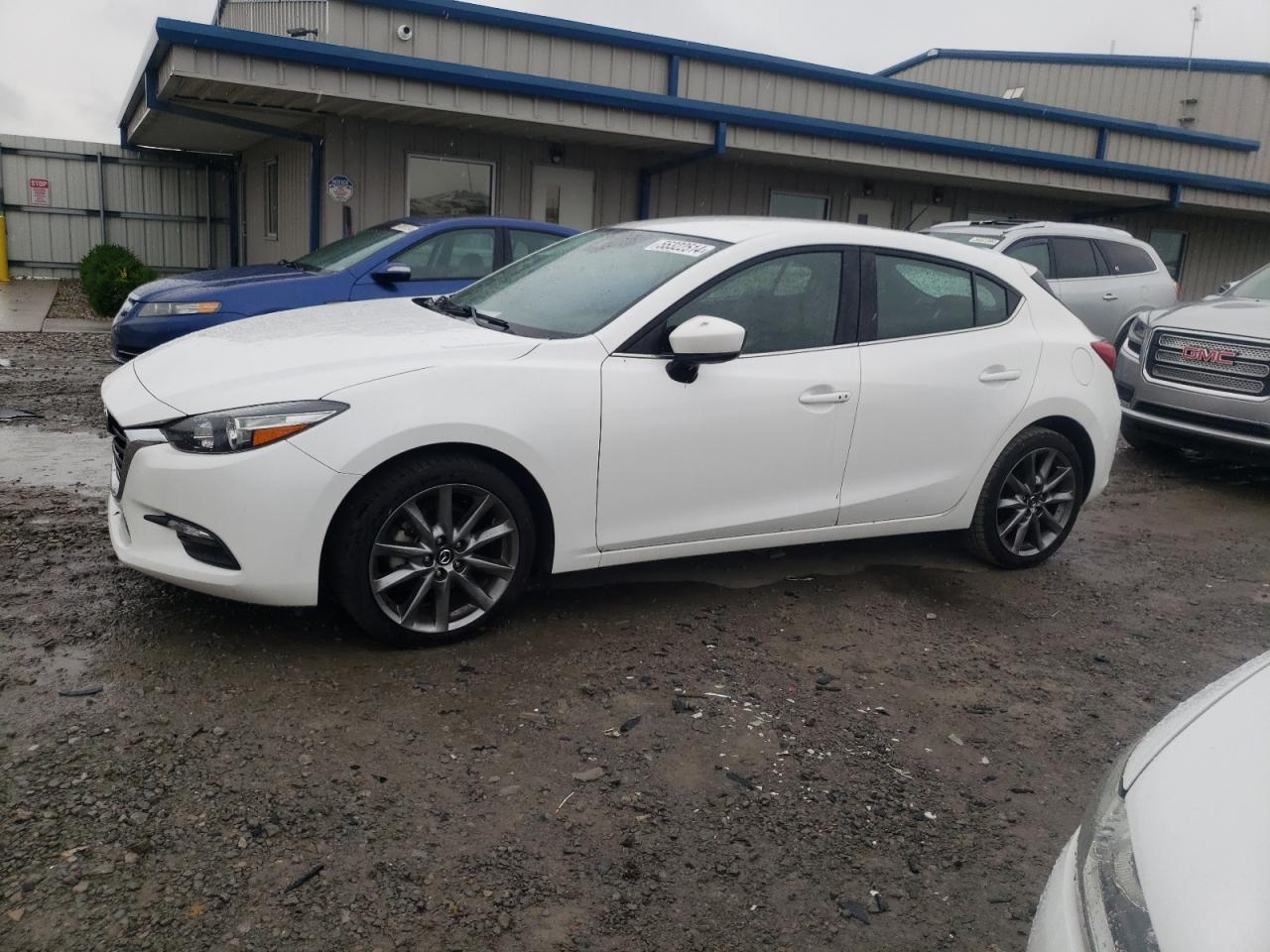 MAZDA 3 2018 3mzbn1l39jm214745