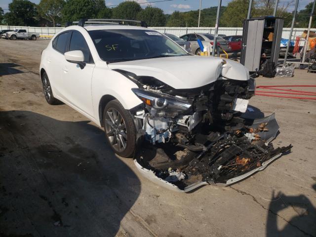 MAZDA 3 GRAND TO 2018 3mzbn1m31jm159027