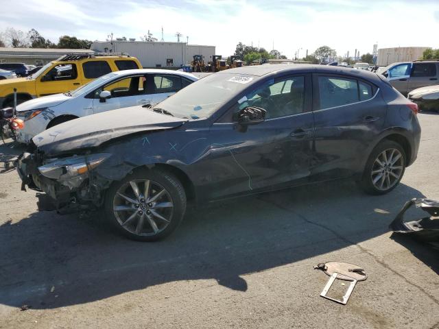 MAZDA 3 GRAND TO 2018 3mzbn1m37jm202883