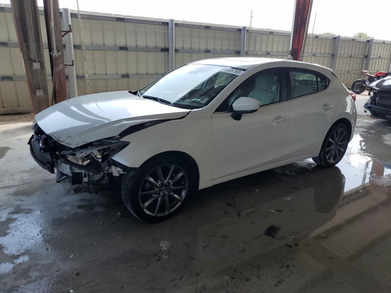 MAZDA 3 2018 3mzbn1m38jm265071