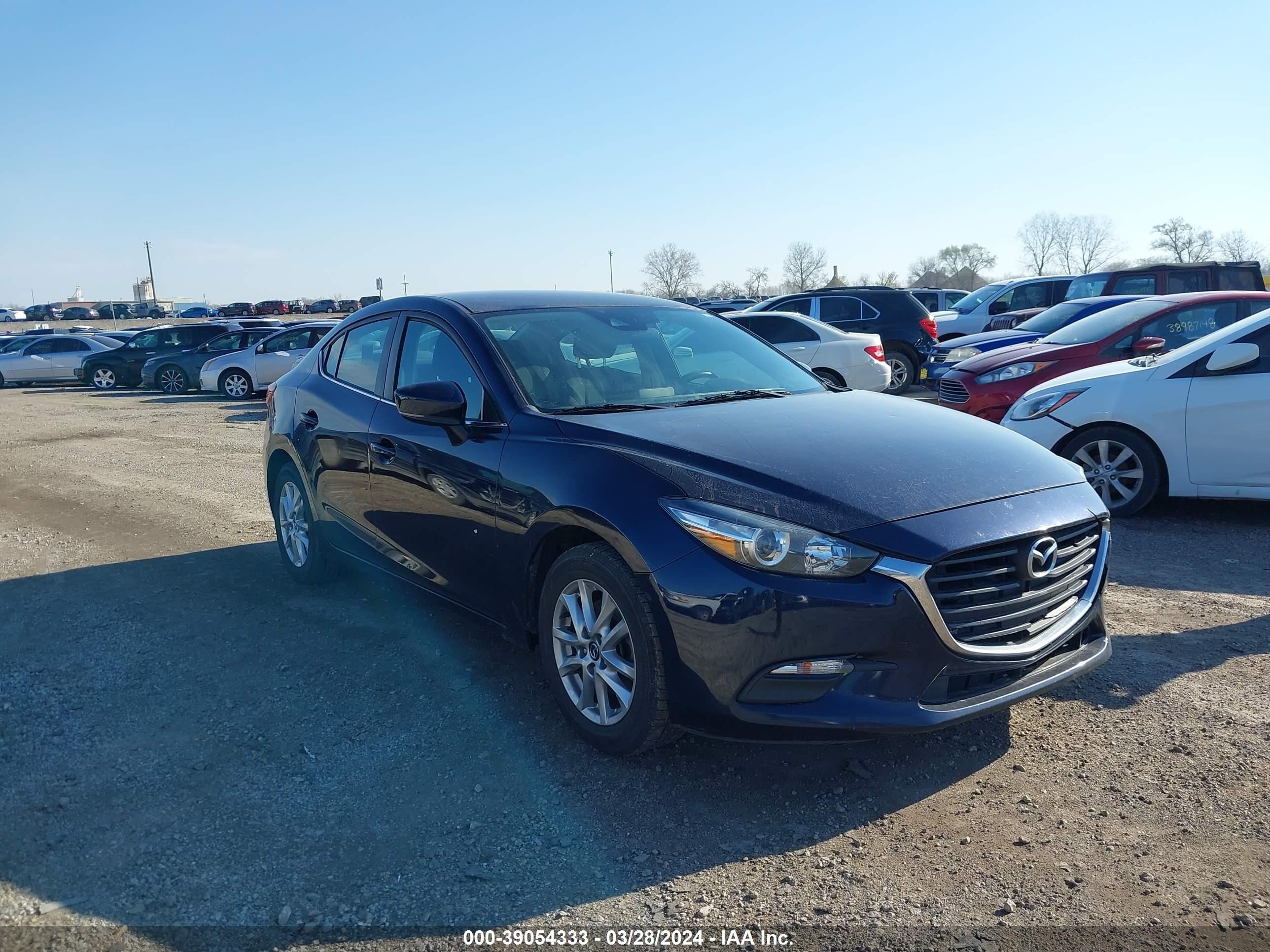 MAZDA 3 2018 3mzbn1u71jm196646