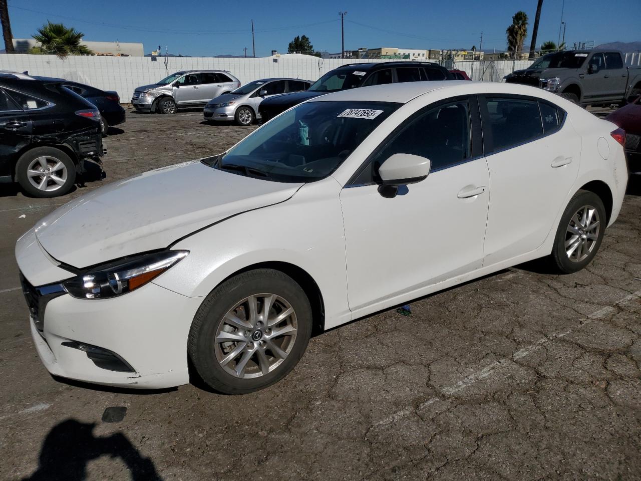 MAZDA 3 2018 3mzbn1u74jm239831