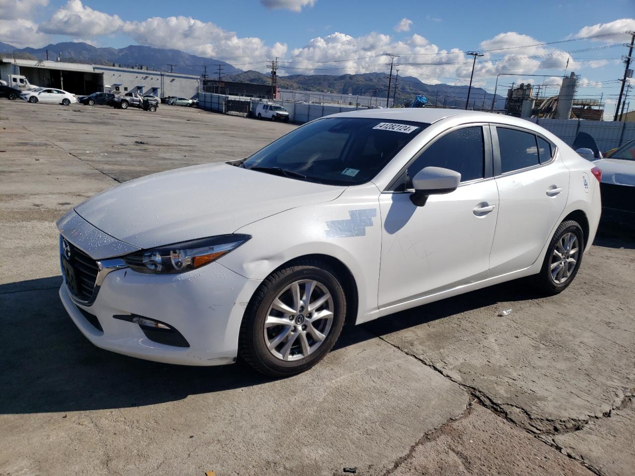 MAZDA 3 2018 3mzbn1u75jm183043