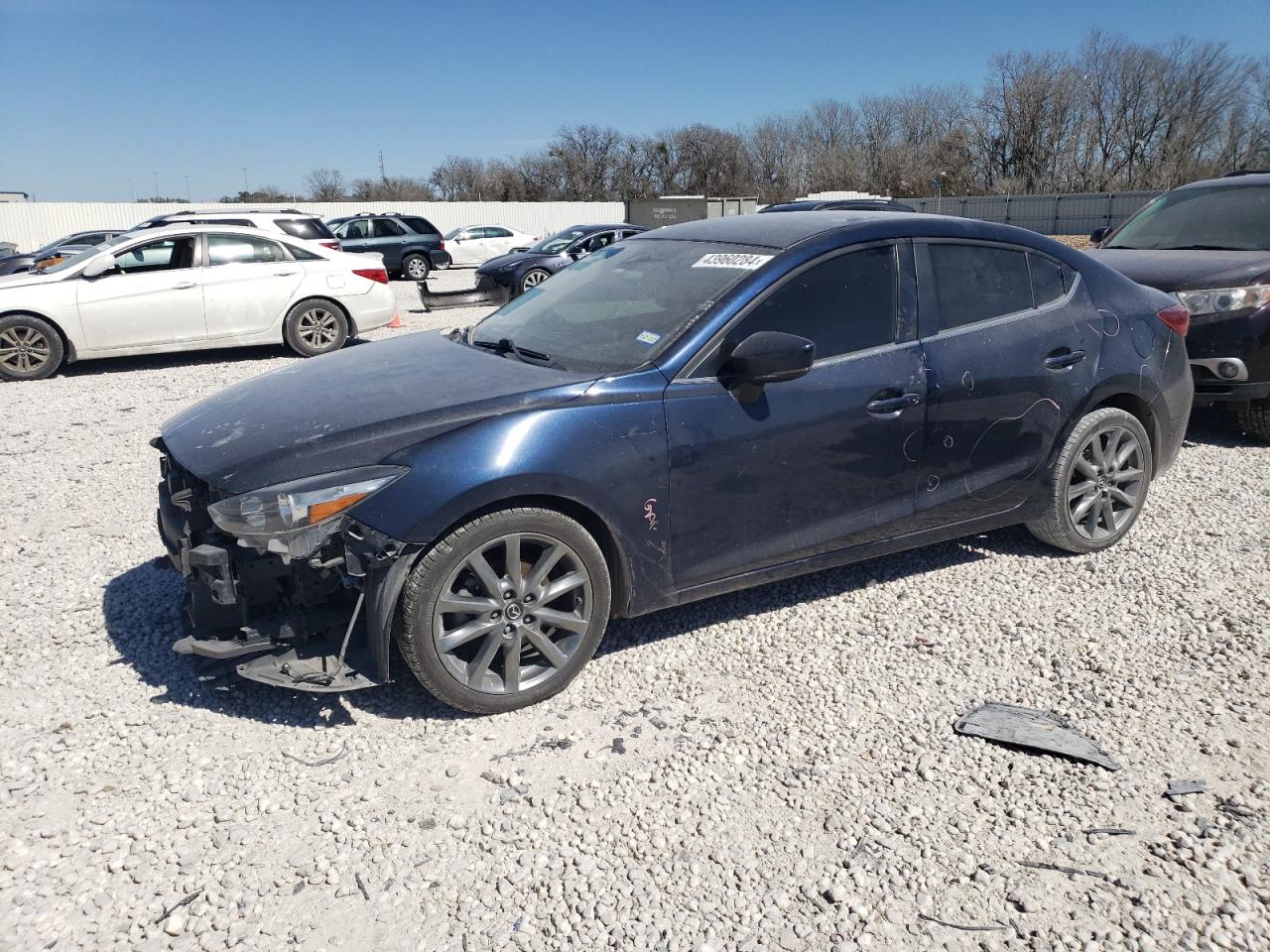 MAZDA 3 2018 3mzbn1v30jm159910