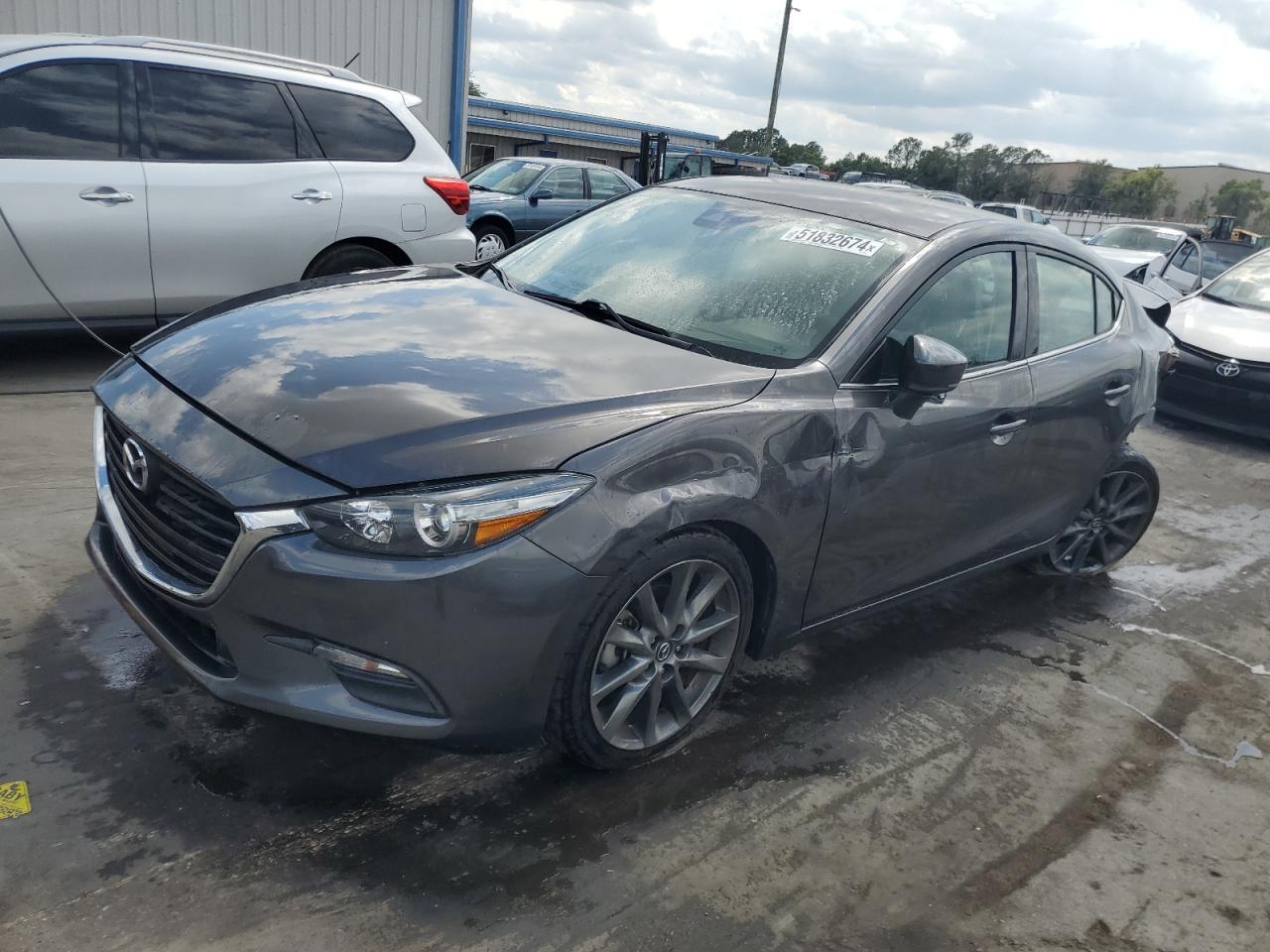 MAZDA 3 2018 3mzbn1v32jm187871