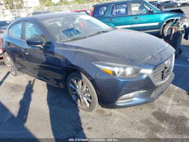 MAZDA MAZDA3 4-DOOR 2018 3mzbn1v32jm239161