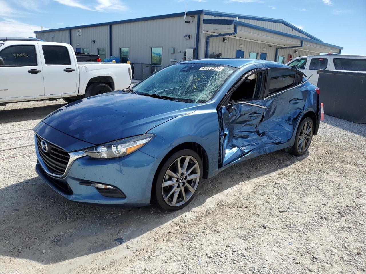 MAZDA 3 2018 3mzbn1v34jm251263