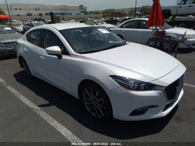 MAZDA 3 4-DOOR 2018 3mzbn1v35jm247075