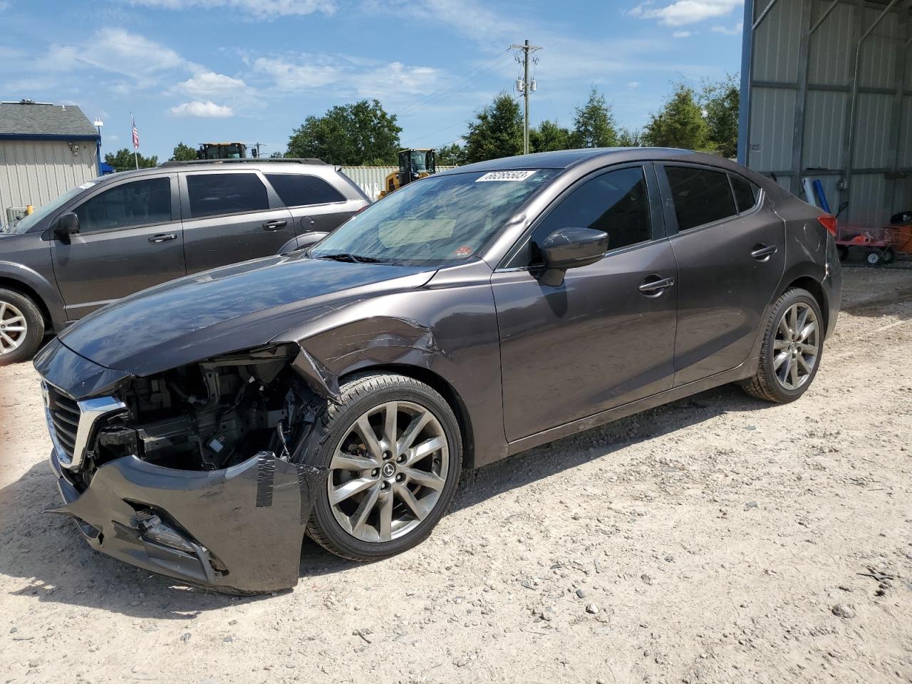 MAZDA 3 2018 3mzbn1v36jm231497