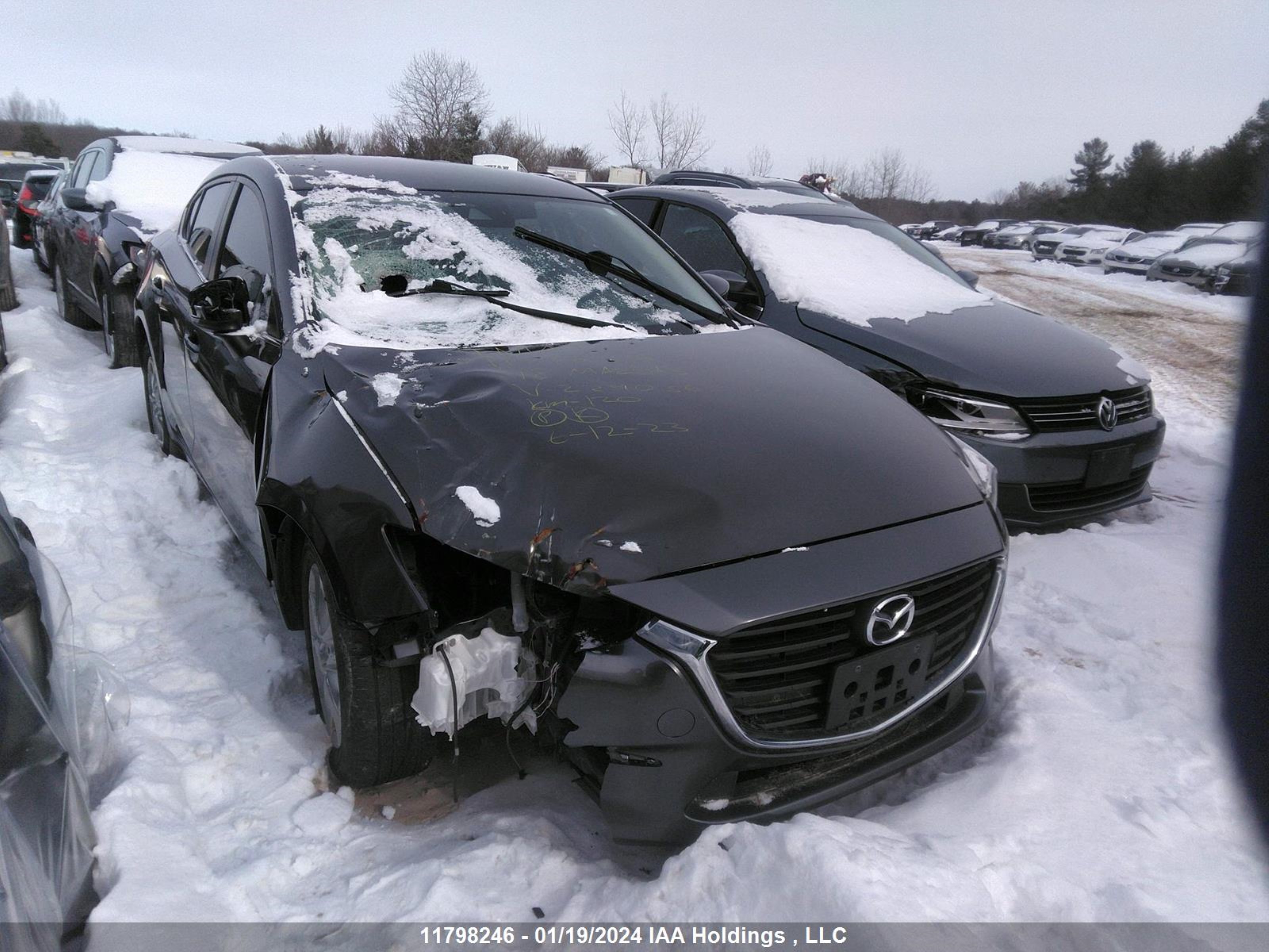 MAZDA 3 2018 3mzbn1v70jm229036